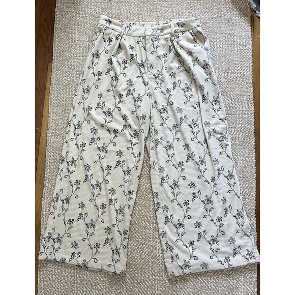 CORDUROY FLORAL MIDDLE WAIST WIDE LEG TROUSERS CURVE & PLUS OXL - Picture 1 of 8